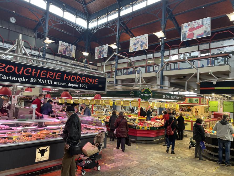 Videos Le Marche Des Halles De Troyes Votre Plus Beau Marche De France