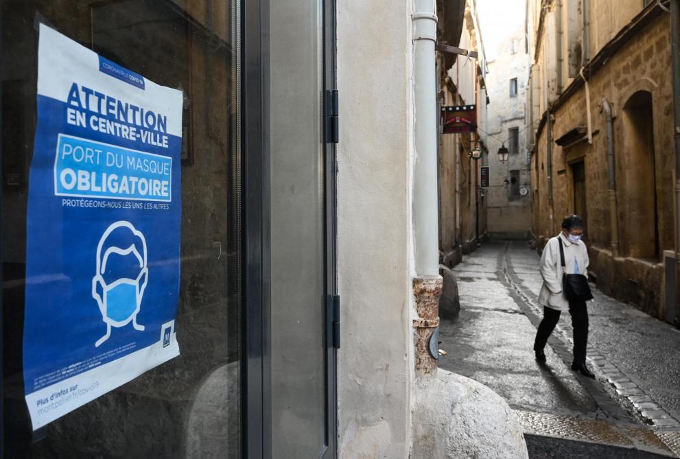 Fin Du Masque En Exterieur Le Gouvernement L Espere A L Ete