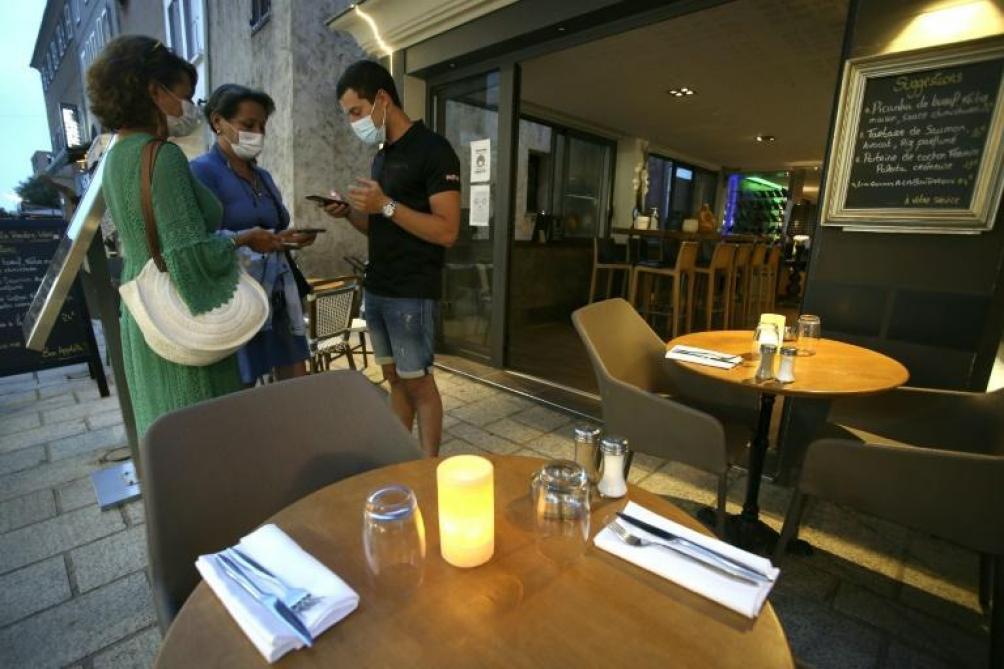 bars et restaurants le pass sanitaire sera exige en terrasse
