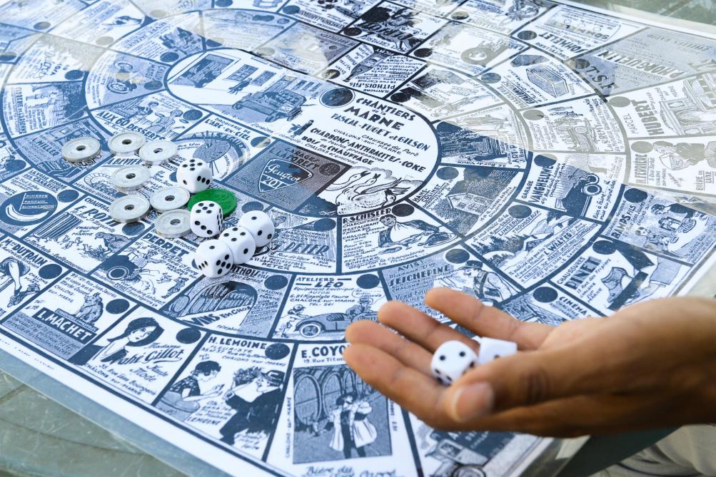 Un Jeu De L Oie Ancien Permet De Redecouvrir Les Commerces Chalonnais D Autrefois