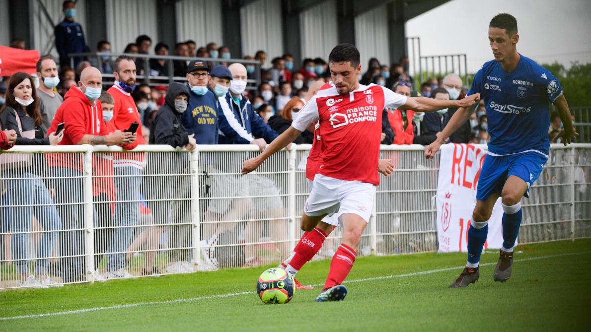 Football Match De Preparation Le Stade De Reims Chute Sur La Pelouse D Hoffenheim