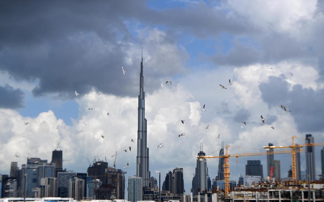 Dubaï stimule les nuages pour faire tomber la pluie