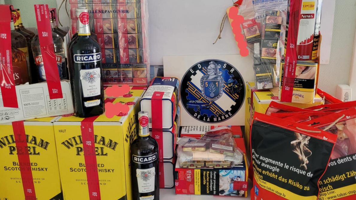 Deux Automobilistes Controles Avec 41 Litres D Alcool Fort Et 2 Kilos De Tabac Dans Leur Voiture A Vatry Deux Automobilistes Controles Avec 41 Litres D Alcool Fort Et 2 Kilos De Tabac Dans Leur Voiture A Vatry