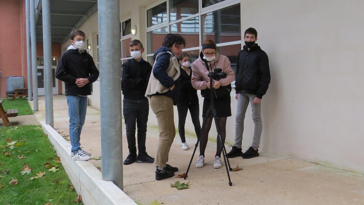 Delphine Gatinois en résidence au collège PaulPortier de BarsurSeine