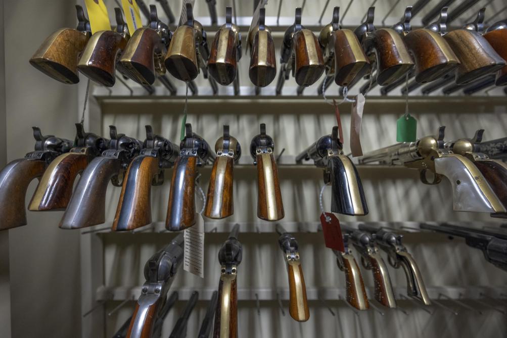 Tir mortel d'Alec Baldwin : quelles sont les règles qui ...