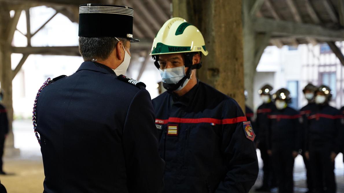 Les Pompiers De L Aube Ont Ete Honores A L Occasion De La Sainte Barbe Les Pompiers De L Aube Ont Ete Honores A L Occasion De La Sainte Barbe