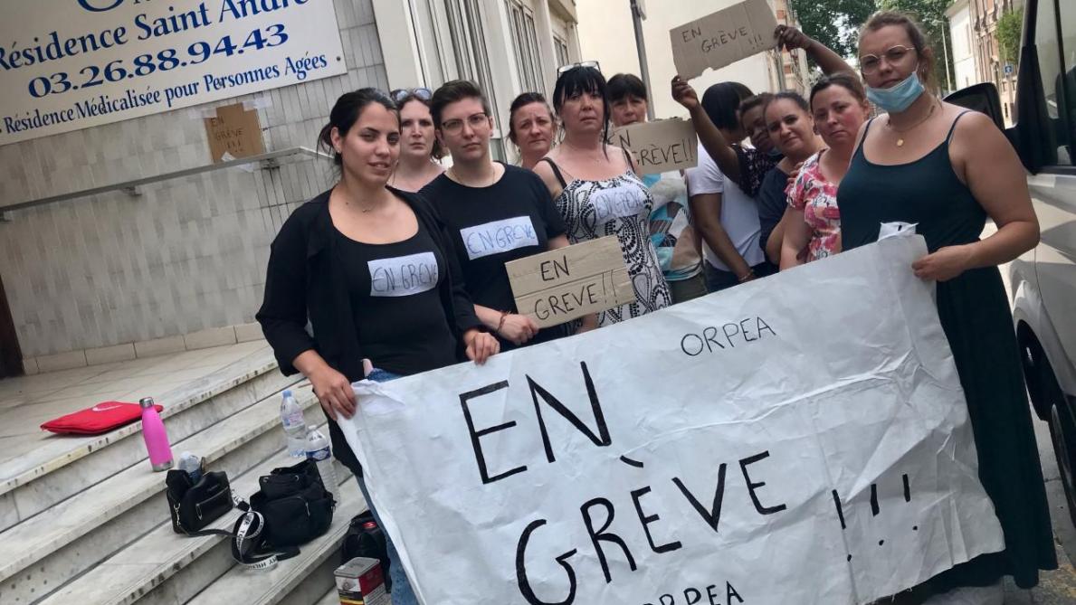 Les aides-soignantes de l'Ehpad Orpéa Saint-André de Reims sont en grève