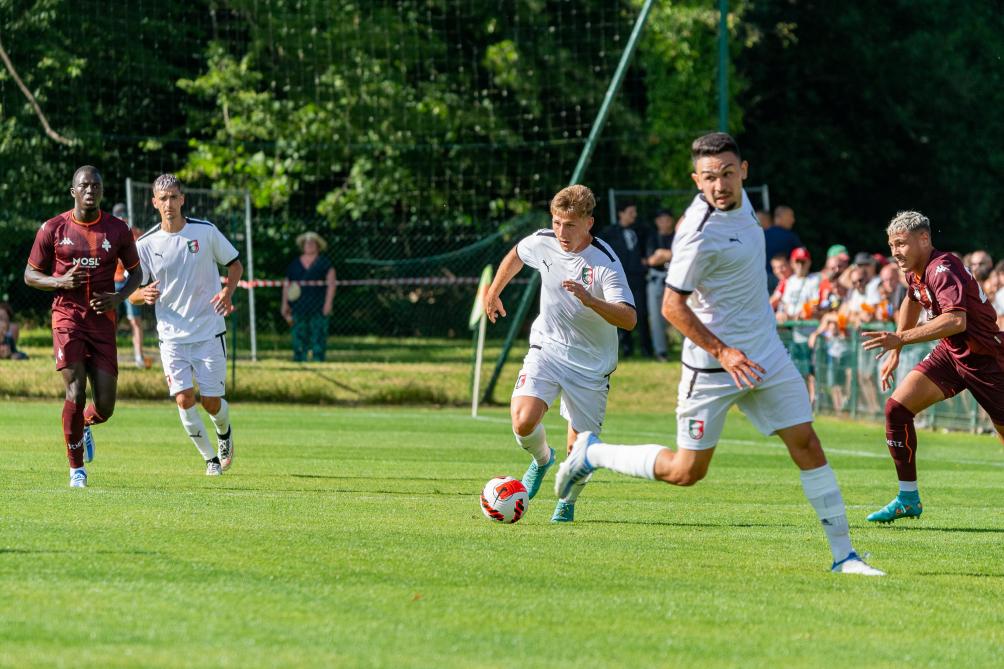 étoile Qui Clignote Rouge Vert 2022 Football. National - Le CS Sedan Ardennes commencera à... Bordeaux ou