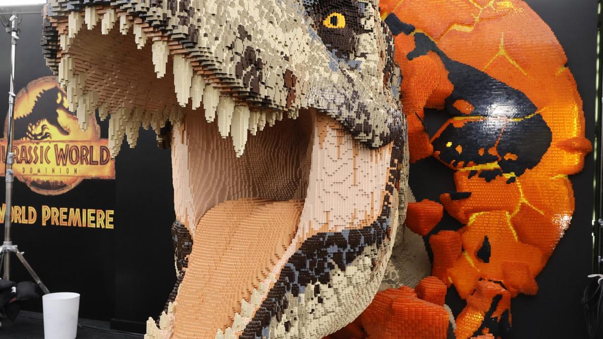 Un dinosaure construit en Lego, exposé à Los Angeles aux Etats-Unis.
