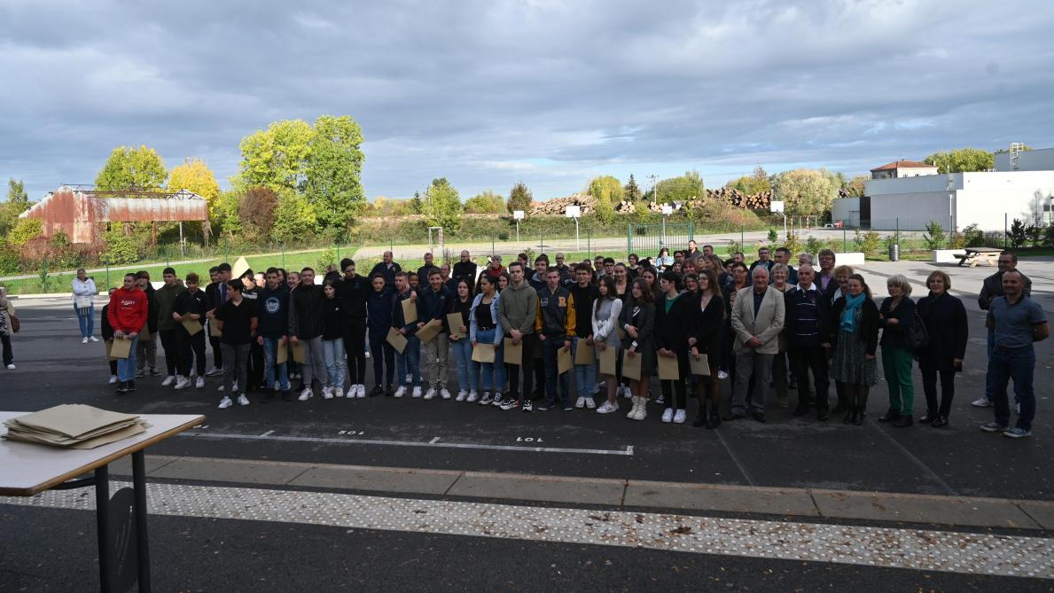 PHOTOS. À SermaizelesBains, le collège LouisPasteur remet ses diplômes
