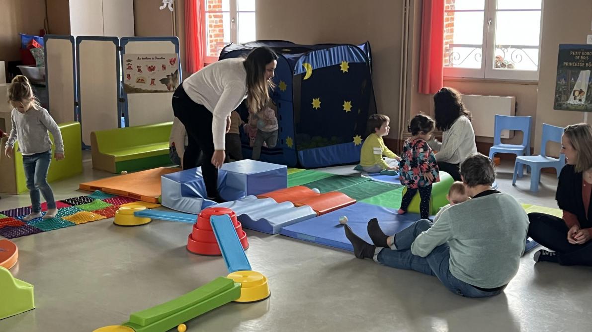 Décor De Crèche École Communale – Di Landro, Plâtre, Made In France