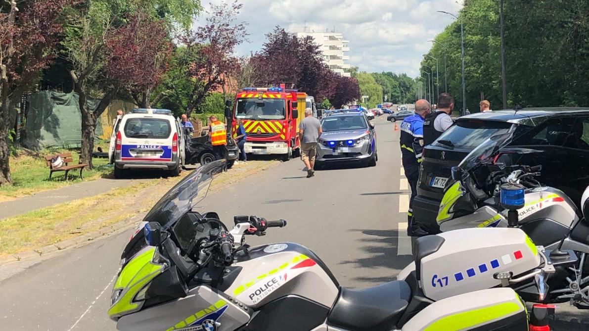 Trois blessés, dont deux policiers, dans un accident à SaintQuentin