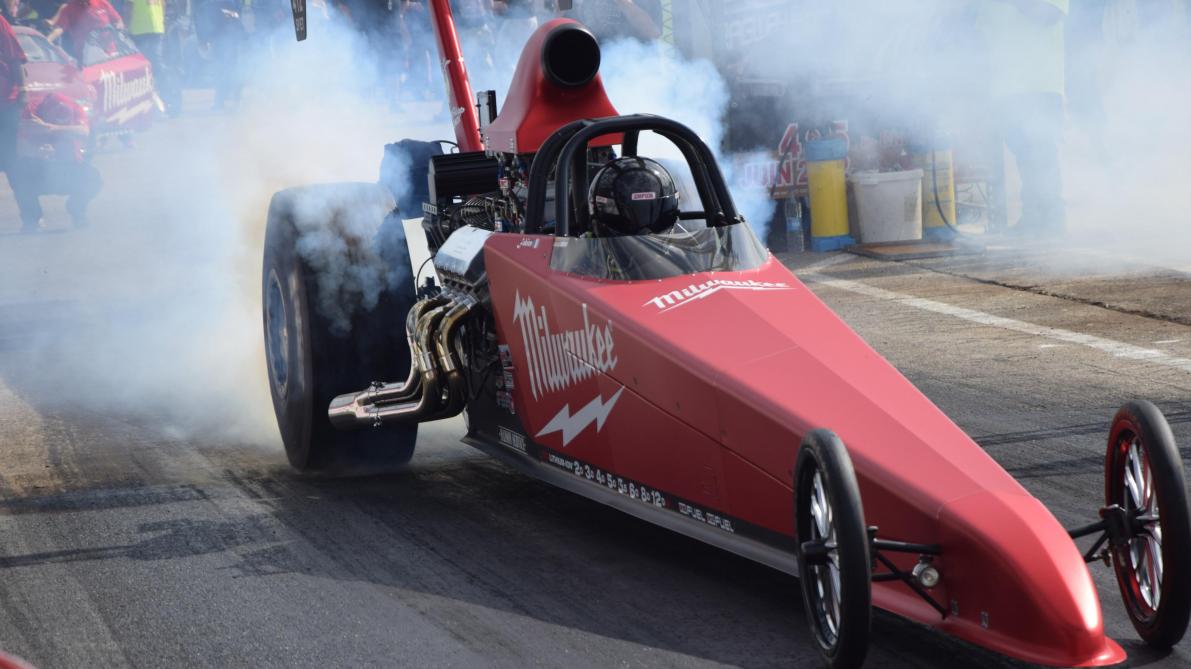 Illustration De Course De Dragsters Illustration de Vecteur Illustration De Course De Dragsters Illustration de Vecteur