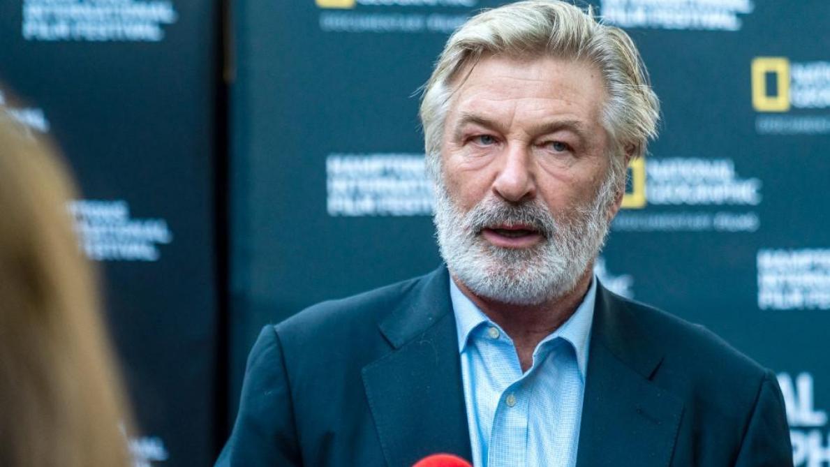Alec Baldwin tente d&rsquo;annuler une nouvelle plainte de l&rsquo;&eacute;quipe de &laquo;Rust&raquo;, en lien avec le tir mortel