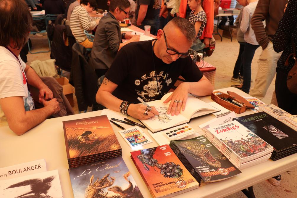 le-11e-festival-interplan-taire-de-bande-dessin-e-de-reims-en-pleine