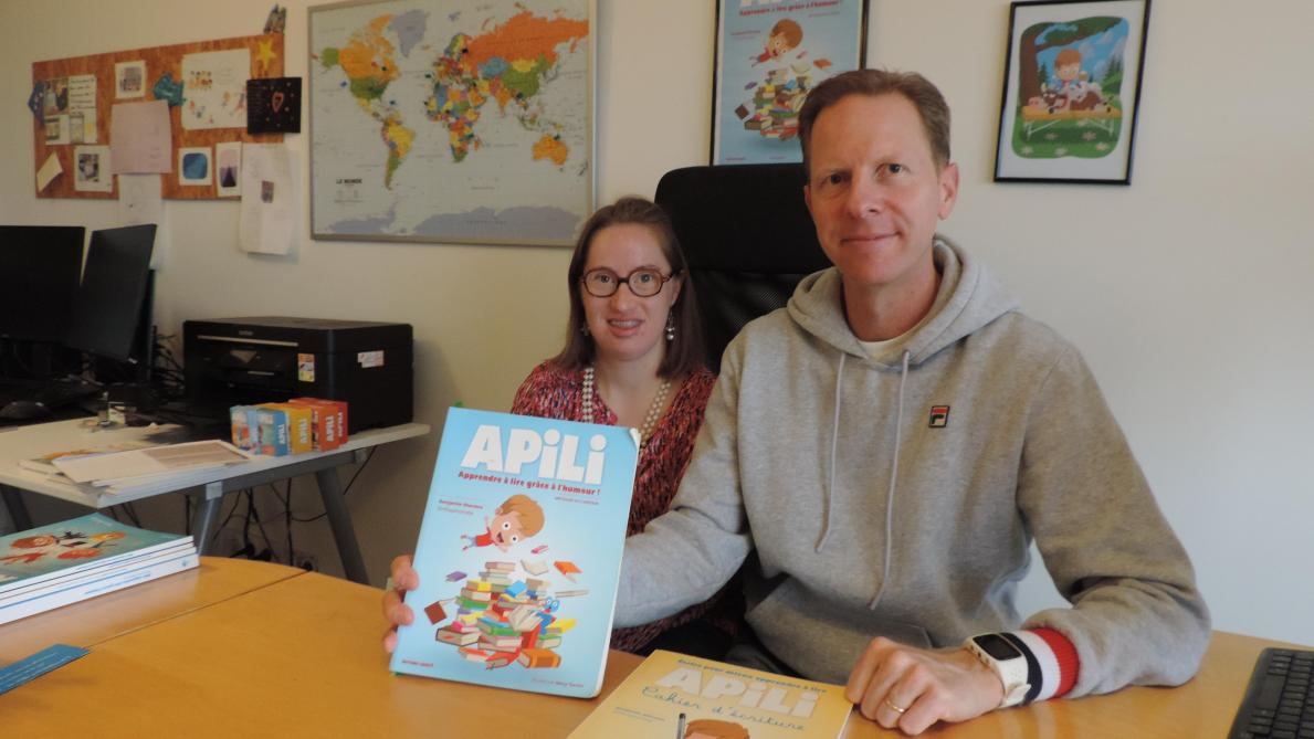 Une jeune Soissonnaise trisomique de 25 ans apprend à lire avec la méthode  Apili développée localement