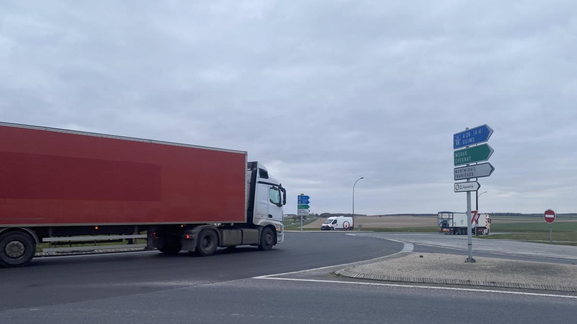Les Poids Lourds De Plus De 7 5 Tonnes En Transit Ne Sont Plus Les les-poids-lourds-de-plus-de-7-5-tonnes-en-transit-ne-sont-plus-les