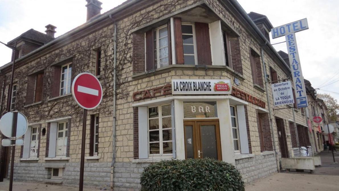 Brienne-le-Ch&acirc;teau : portes ouvertes &agrave; l&rsquo;ancien h&ocirc;tel-restaurant La Croix Blanche, une institution &agrave; vendre