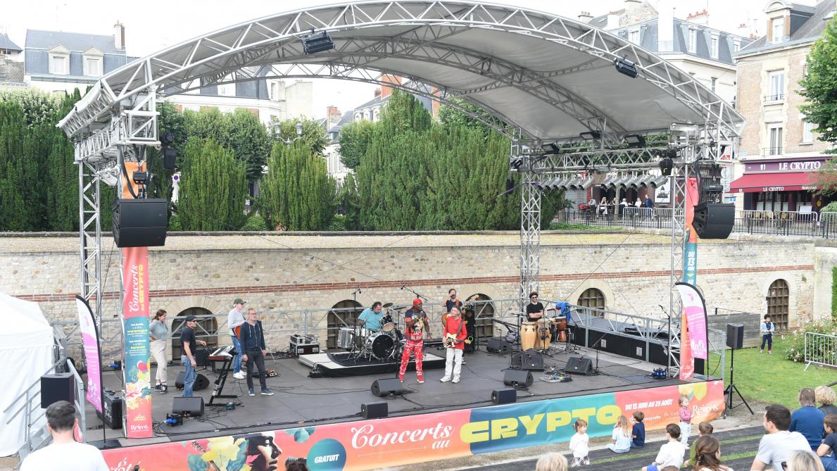 EN PHOTOS: Les Rémois bien décidés à fêter la musique en ville aussi