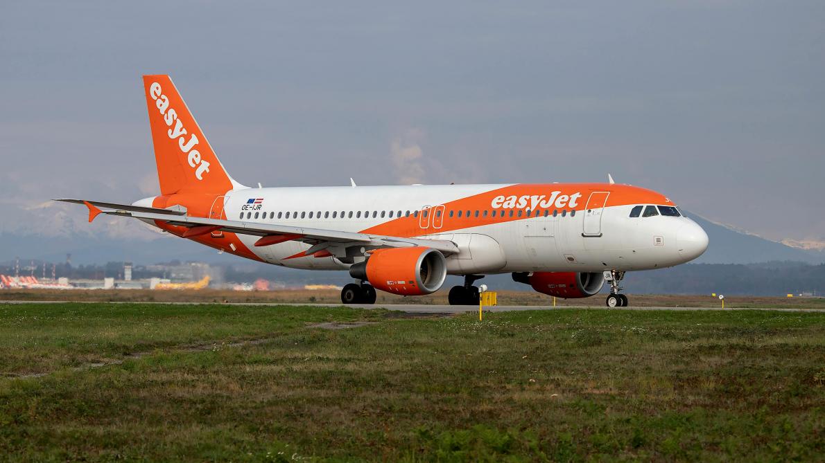 cigarette électronique avion easyjet Voyager en avion avec sa cigarette électronique main image 0