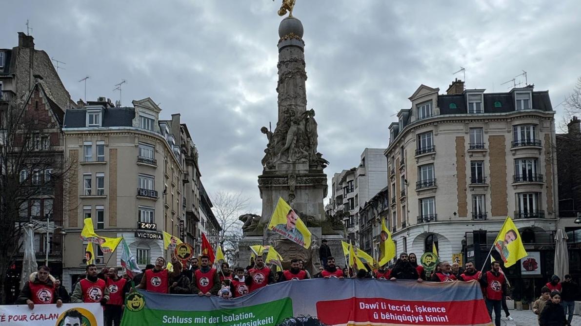 Une grosse centaine de Kurdes mobilisés une nouvelle fois à Reims en soutien à leur leader politique emprisonné