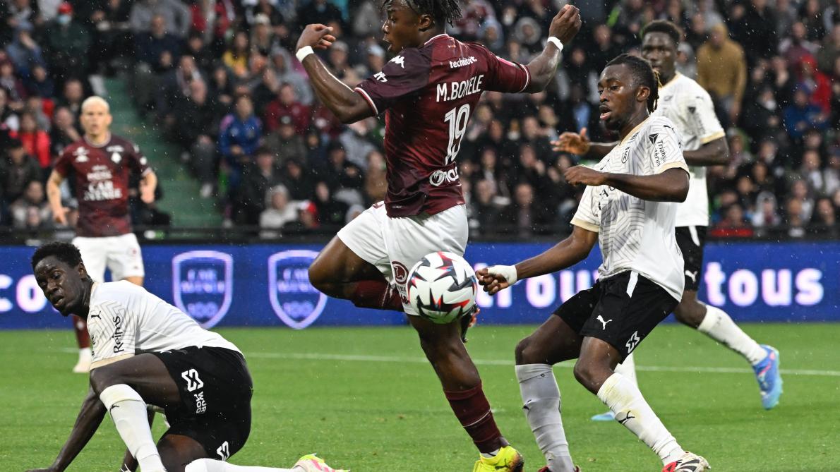 Le Stade de Reims et le FC Metz dos à dos, tout reste à faire pour le  maintien
