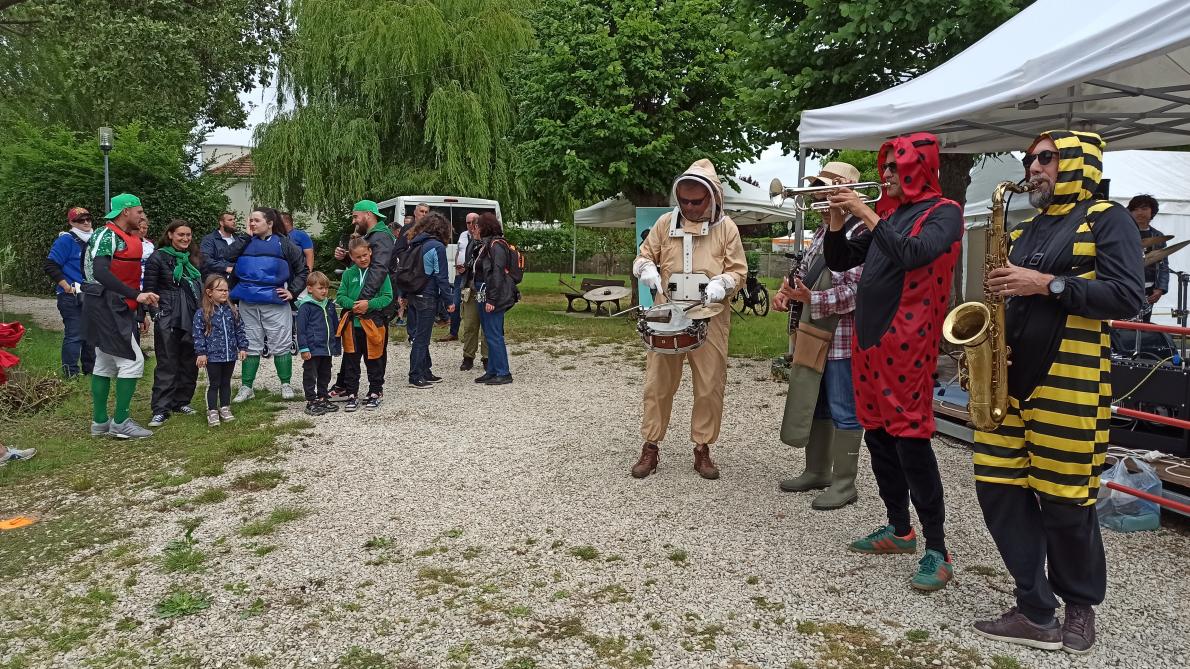 Tout le monde s est mis à l eau pour la Fête de l eau à Nogent sur Seine