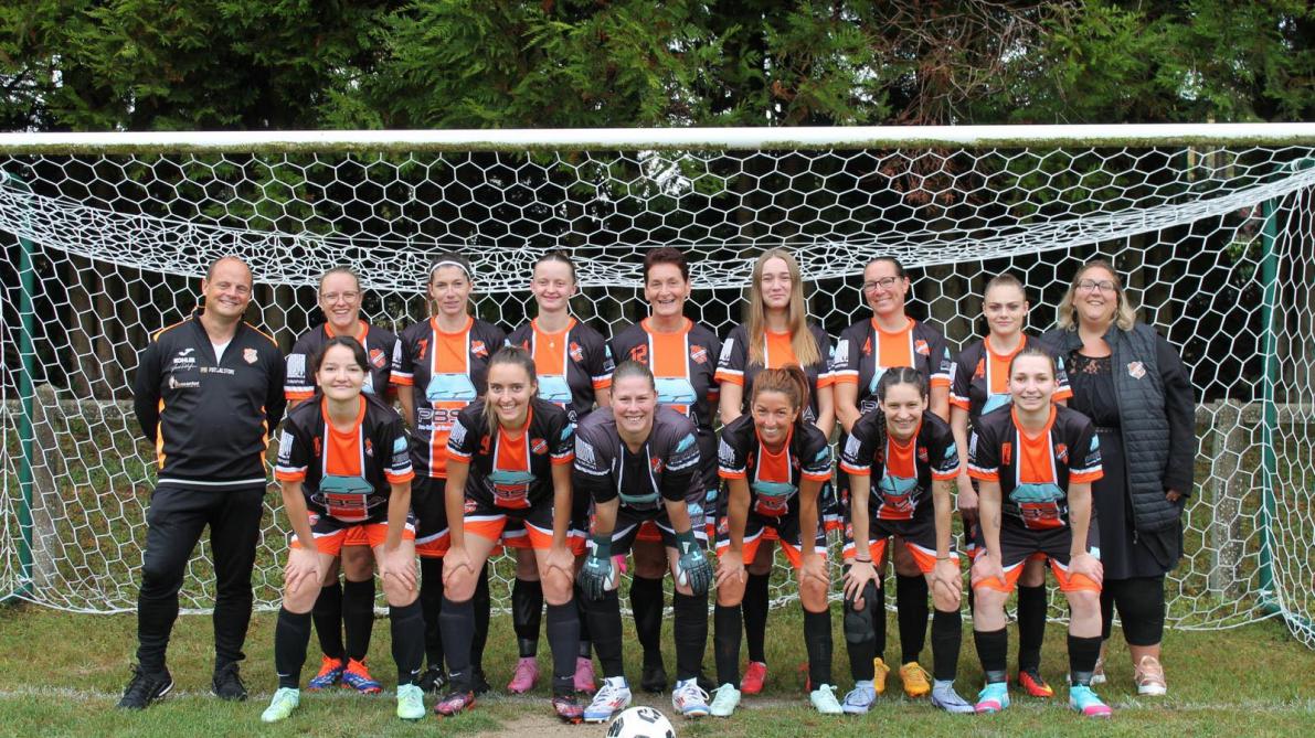 Ces footballeuses partent &agrave; Majorque pour d&eacute;fendre les couleurs des Ardennes