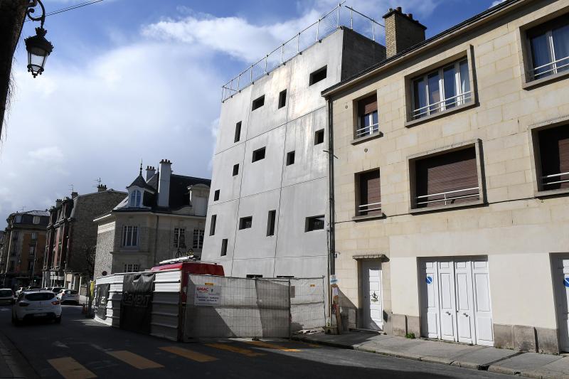 A Reims, ce complexe commercial qui divise au pied de la cathédrale