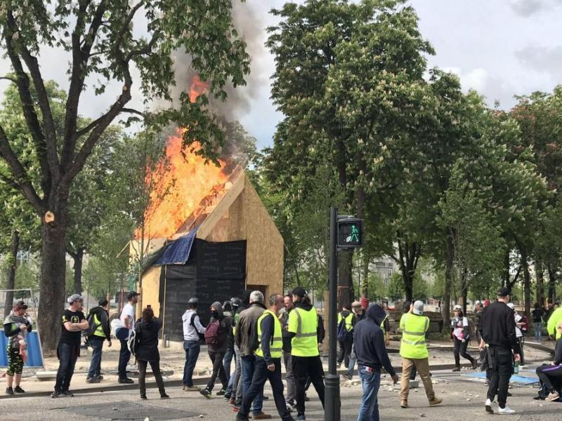 Gilets Jaunes Des Heurts Ont éclaté à Reims 15 500