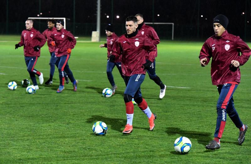 Football Coupe De France Comment Le Stade De Reims A Aide Reims Sainte Anne A Preparer Son Match Contre Montpellier