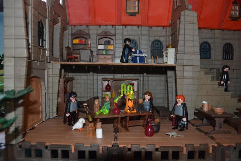 Les Playmobil Font Un Carton Au Chateau De Sedan