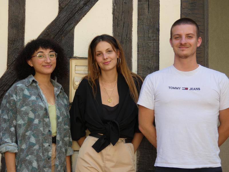 Tess, Taline et Rodolphe, trois des cinq membres fondateurs du collectif « Stop au silence ».