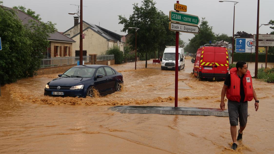 En juin 2018, la crue du ruisseau de Glaire avait causé de nombreux dégâts dans le quartier de Frenois, à Sedan, mais aussi avenue de la Marne.