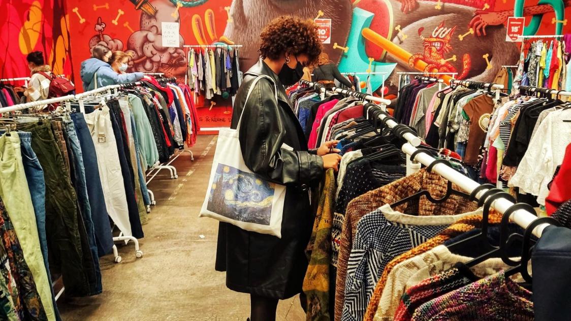 V Tements Sites Vente Vetements En Ligne Commerce Site De Revente