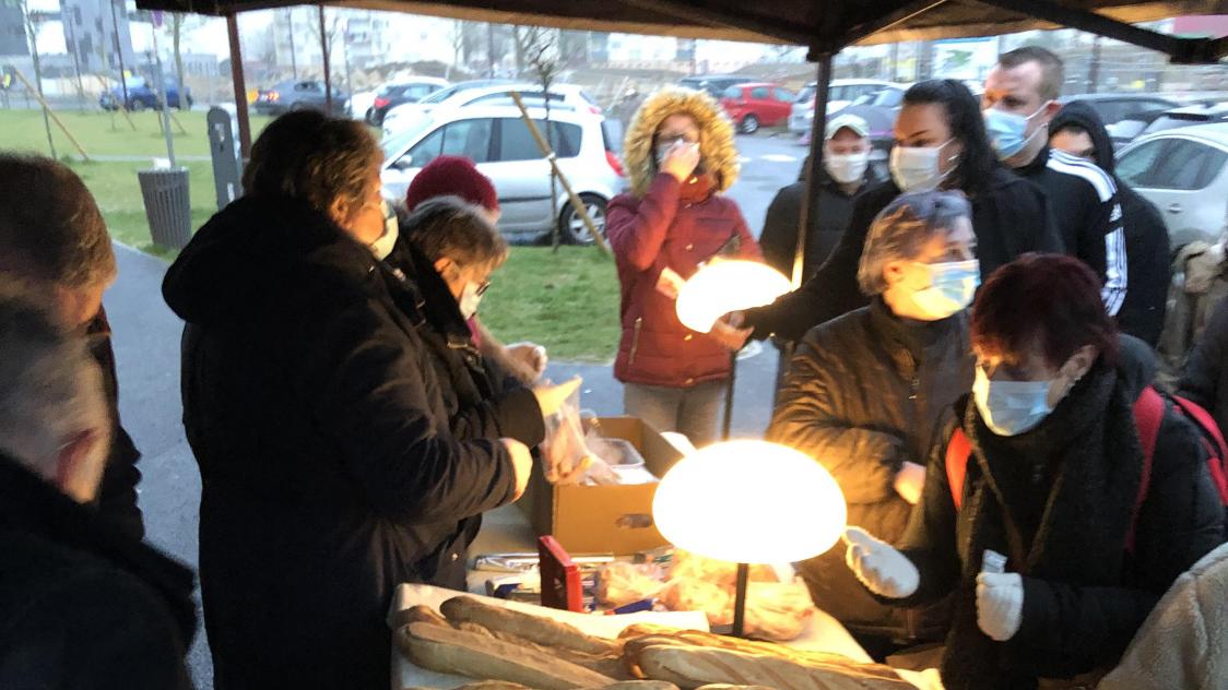 Marché Porte De Vanves Dimanche Apres Midi