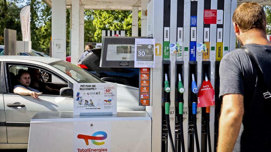 Carburants : interdit de remplir des bidons en Haute-Garonne pour éviter la  pénurie - France Bleu