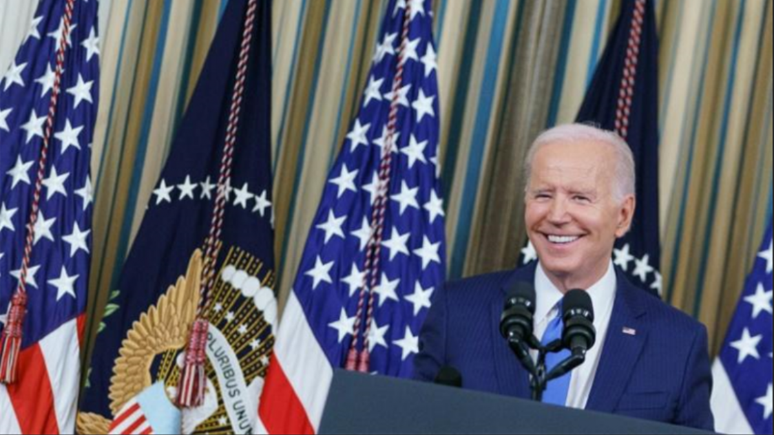 Joe Biden se réjouit du score des démocrates.