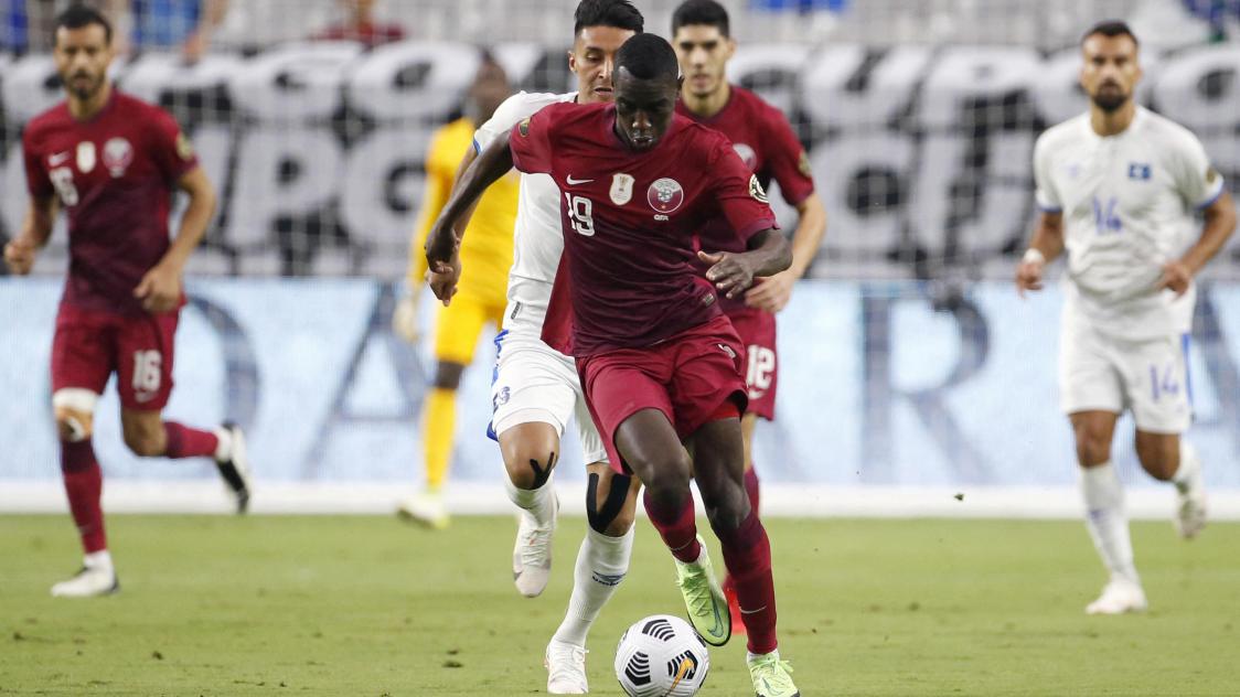 Almoez Ali, l’attaquant du Qatar, qui lance la compétition face à l’Équateur.