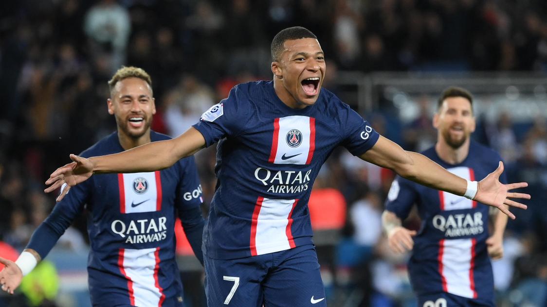 Kylian Mbappé, here ahead of Neymar and Lionel Messi, is one of eleven Paris Saint-Germain players selected for the World Cup.  What form will they be in when they return from Qatar?