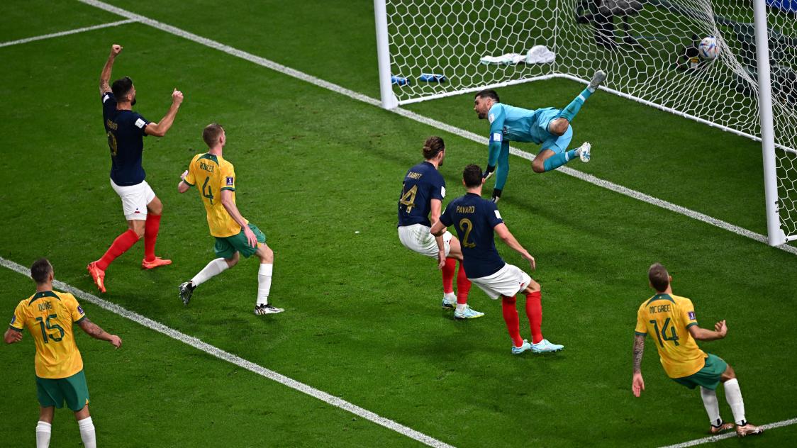 L’équipe de France s’est imposée 4-1 face à l’Australie et peut, dès samedi et sa rencontre face au Danemark, obtenir son ticket pour les huitièmes de finale.