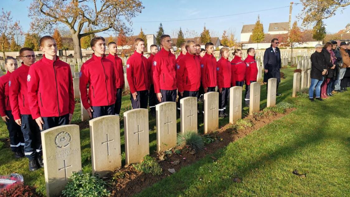 Des élèves du lycée SaintCharles de Chauny rendent hommage aux soldats