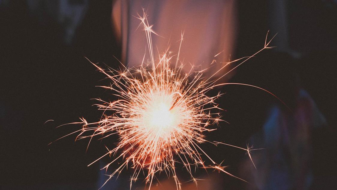 Peut-on tirer des feux d'artifice de notre fenêtre lors du Nouvel an ? On  vous répond