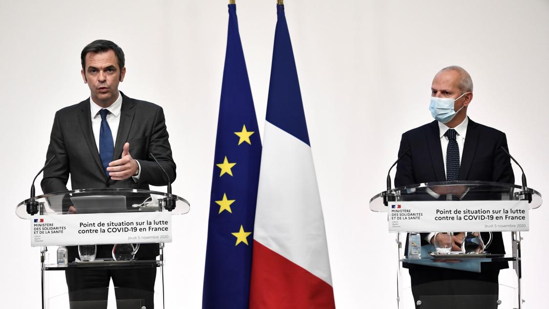 Olivier Veran et Jérome Salomon lors d’un point presse sur la situation épidémique en France le 5 novembre 2020.