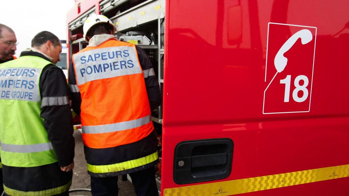 Cinq pompiers sont intervenus sur un feut de maison à Noyers-Pont-Maugis, le 29 janvier dans la soirée.