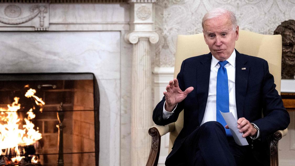 Joe Biden a demandé au Pentagone d’examiner la possibilité d’abattre le ballon.