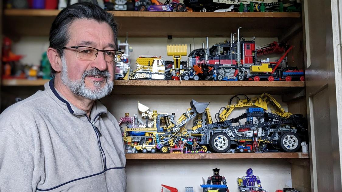 Marcel Lété, fan de Lego à Carignan, raconte sa passion