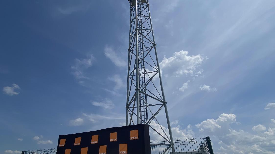Dosches – Mesnil-Sellières: une nouvelle antenne pour améliorer le réseau  mobile