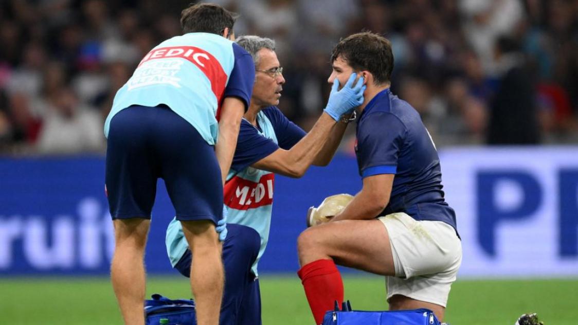 Coupe du monde de rugby : Antoine Dupont victime d'une fracture, la suite  du Mondial en péril ?