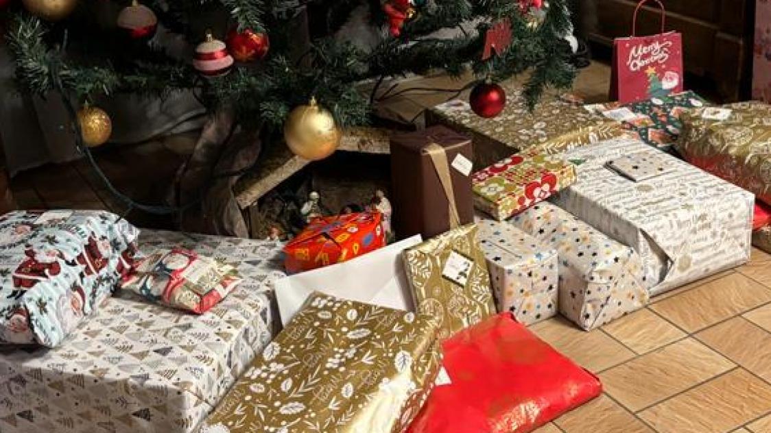 Les Aubois discrets quand ils revendent leurs cadeaux de Noël